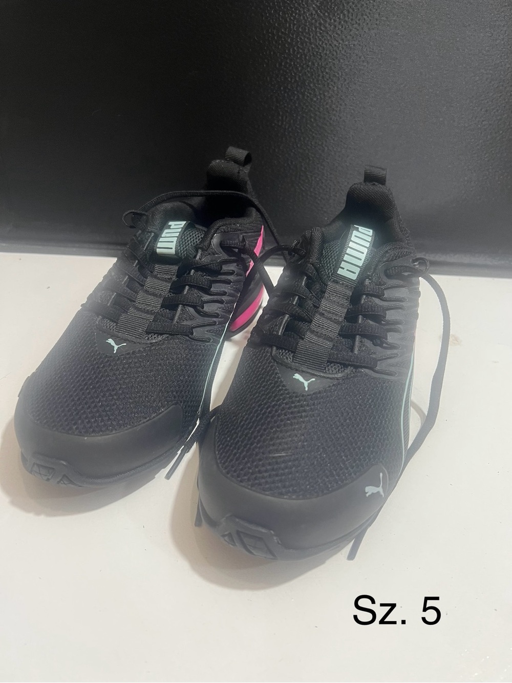 Puma Women's Voltaic EVO Training Shoes in Black and Magic Rose